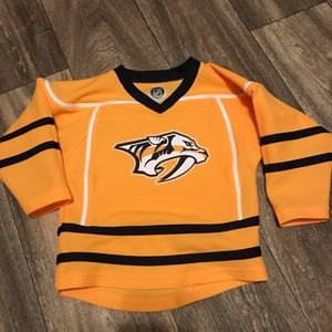 2T Nashville predators top